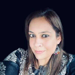 Meet your Posher, Nidhi